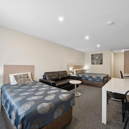 שפרטון Sherbourne Terrace Hotel מראה חיצוני תמונה